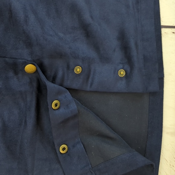 Old Navy Jupe faux suede mini skirts, front snaps size 14, NWT - Picture 6 of 11